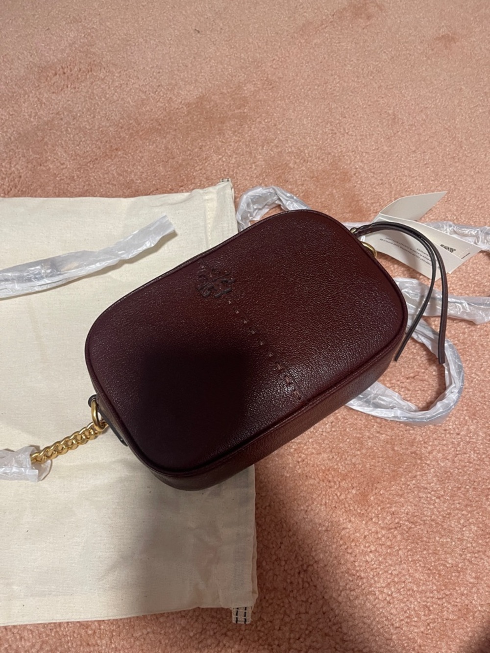 Tory Burch Pebbled Leather Crossbody in Bordeaux with Gold Chain